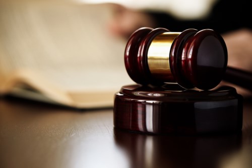 China's Supreme Court rules against custodian ownership of insurance firms